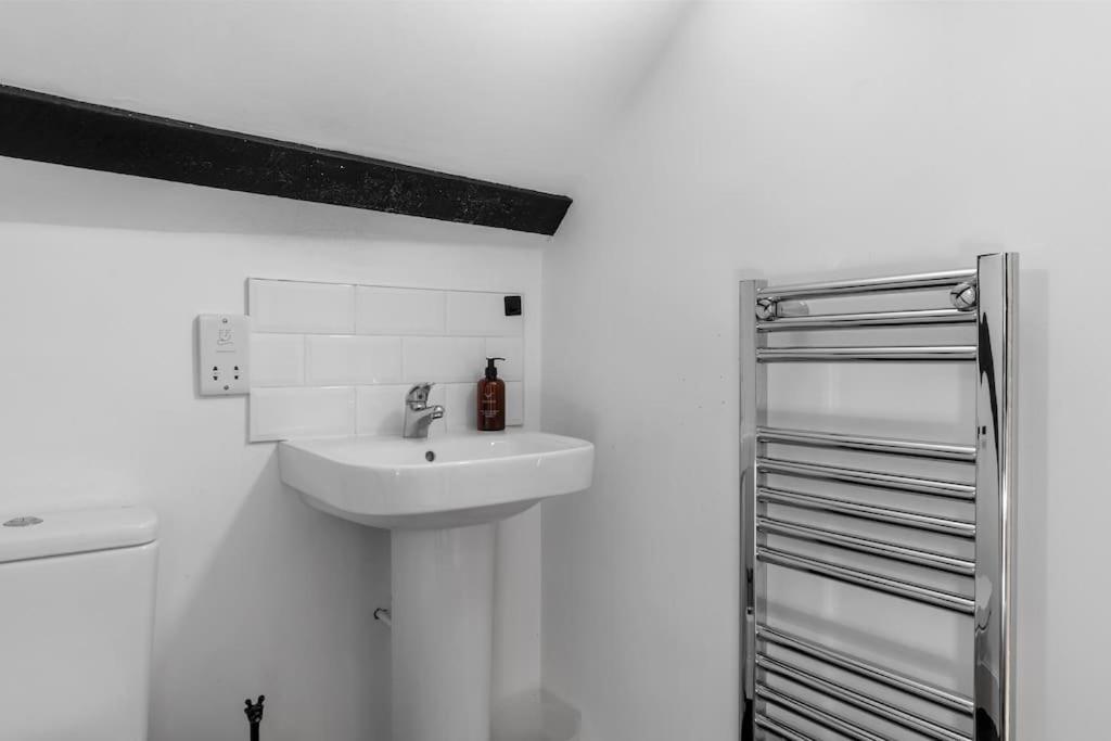 1A The Courtyard, Exeter Apartment Exterior photo